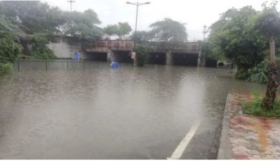 Is this the Delhi model? The capital was 'submerged' in the first rain itself, the youth died due to drowning in the underpass