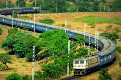 कोविड नियम ना मानाने वाले रेल यात्रियों को होगी 5 साल की कैद, रेलवे एक्ट के तहत आदेश जारी