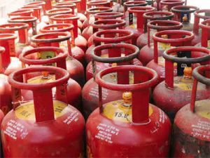 Government takes tough stance on LPG cylinder, companies face a major setback