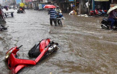 तमिल नाडु में आफत की बारिश, चेन्नई में 2 की मौत, 7 जिलों में स्कूल-कॉलेज बंद