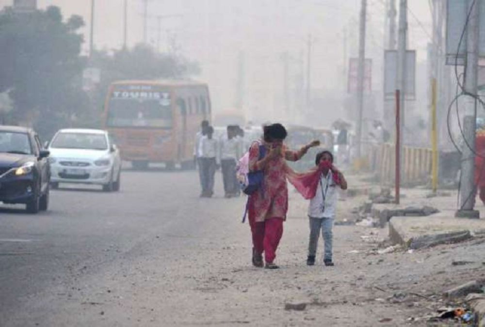 दिल्लीवासियों का दम घुटा, मौसम विभाग ने कहा- जारी रहेगी समस्या
