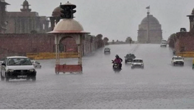दिल्ली में आज बरस सकते हैं मेघ, प्रदूषण से मिलेगी राहत