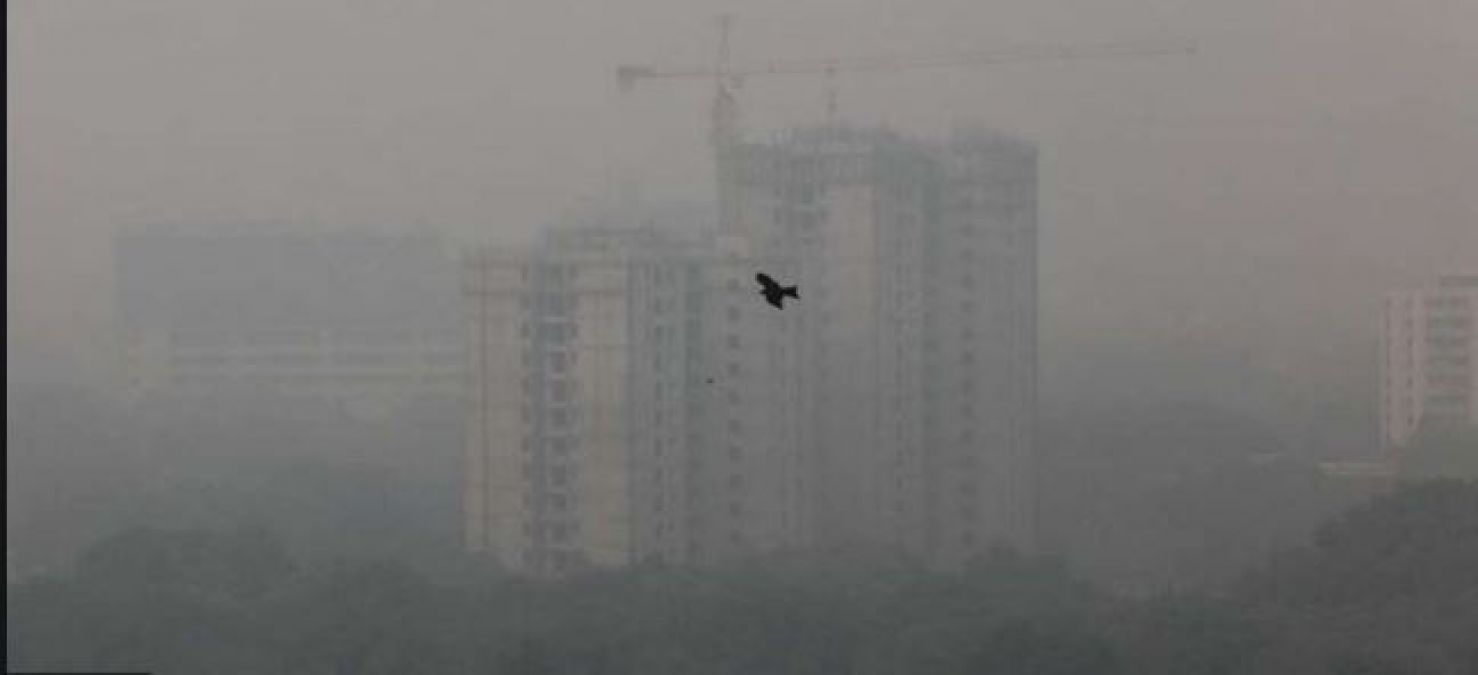 दिवाली के पहले निकला दिल्ली का दिवाला, बहुत खराब है हवा