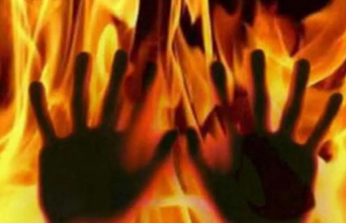 West Bengal Man set wife, son and self on fire, all die