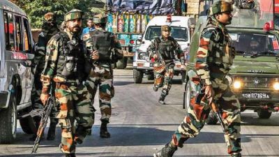 1 Martyred,  20 injured  in grenade attack on security forces in Srinagar