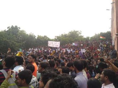 Students Protest in JNU, CRPF personnel deployed