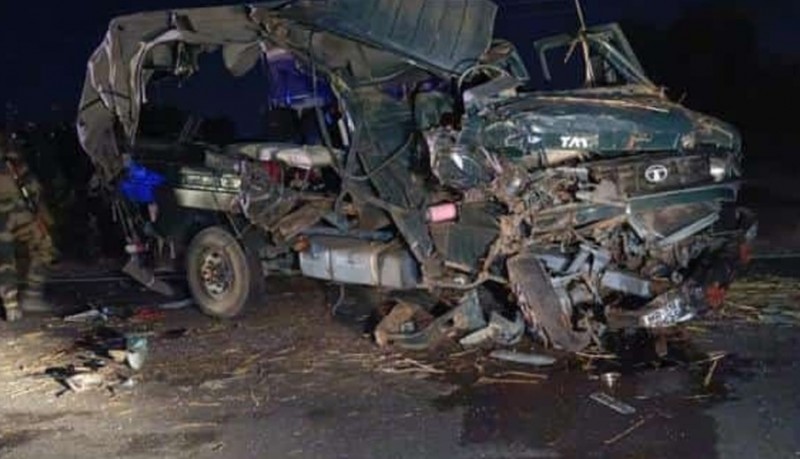 Terrible collision between a BSF vehicle and a truck, 2 died