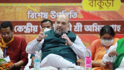 Amit Shah visits Dakshineswar temple, says, 'Appeasement politics is hurting Bengal’s tradition'