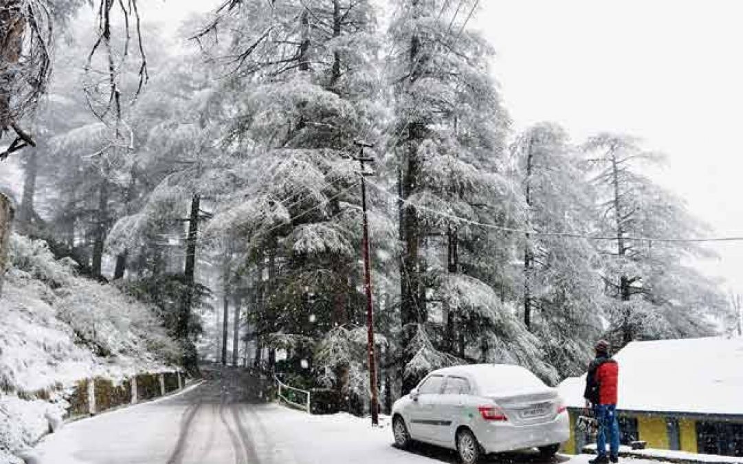 VIDEO: Pleasant weather after snowfall in Himachal, traffic disruptions