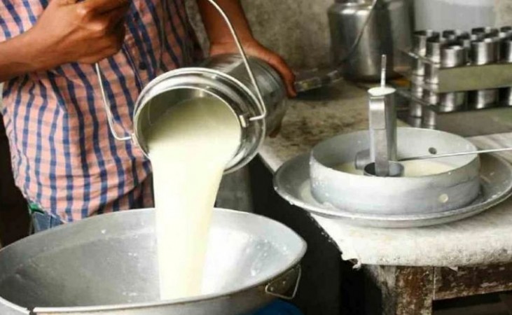 आंध्र प्रदेश में हो सकती है दूध की किल्लत, कर्नाटक ने दिया अल्टीमेटम
