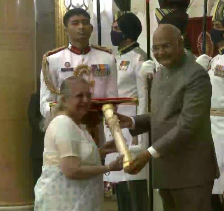 7 people including PM and Balasubramaniam got Padma Vibhushan, 10 people got Padma Bhushan'