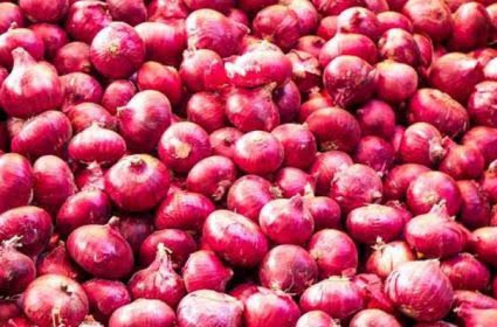 Minister Paswan made a new announcement to control the rising prices of onions