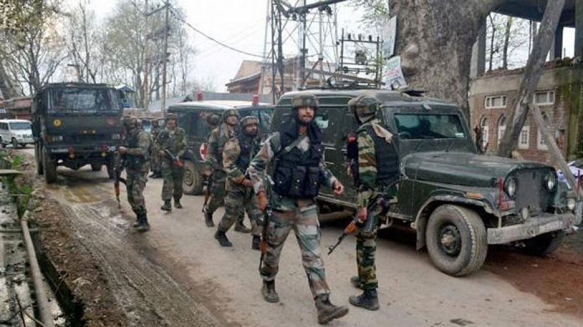जम्मू कश्मीर में सुरक्षाबलों के साथ मुठभेड़, लश्कर के 2 आतंकी ढेर