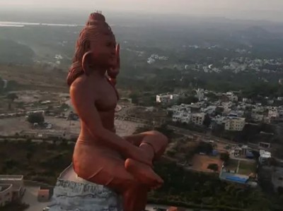 World's largest Shiva statue, adorable scene attracting public attention