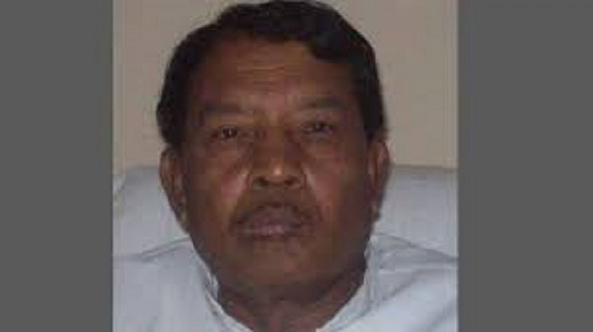 Madhya Pradesh: Congress MLA Bisahu Lal Singh is taking wheat in one rupee kg, revealed in RTI