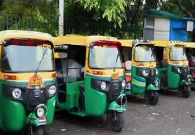 सैकड़ों ऑटो रिक्शा चालक 21 नवंबर को देंगे धरना