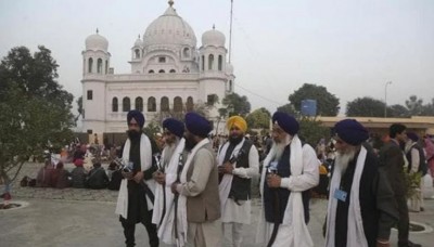 Kartarpur corridor opens after 611 days, Indian pilgrims are welcomed in Pakistan