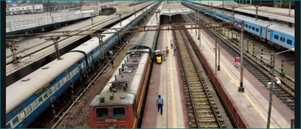 Corona test to be done at UP railway station of passengers coming from Delhi