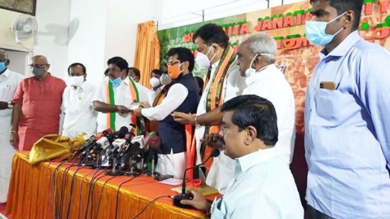 DMK veteran leader Ramalingam joins BJP in Tamil Nadu
