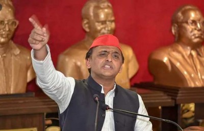 Akhilesh furious over the brutal killing of female doctor in Agra, targets Yogi government