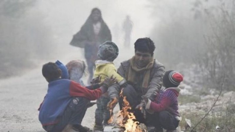 श्रीनगर में पड़ रही खून जमा देने वाली सर्दी, माइनस 3 डिग्री तापमान दर्ज