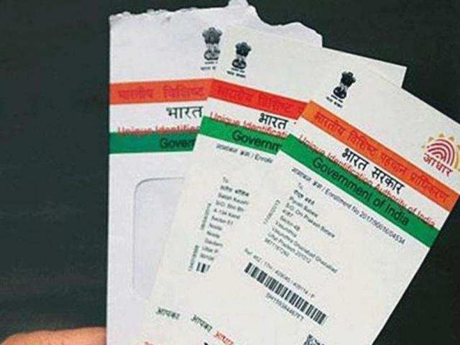 Supreme Court seeks response from Center, case related to use of Aadhaar data