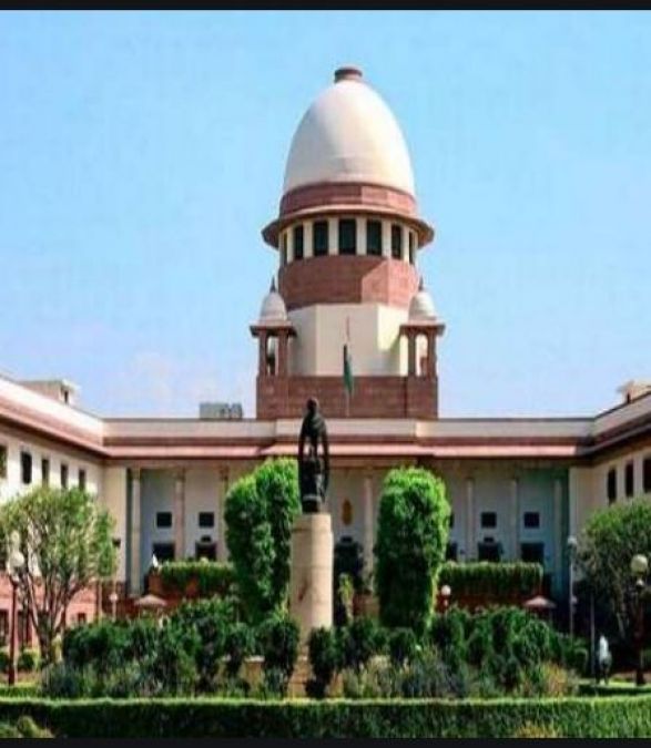 Maharashtra Politics: Supreme Court remains open on holiday for third time