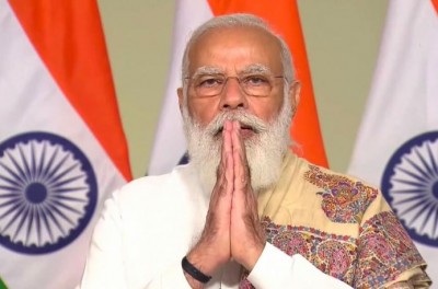 PM Narendra Modi pays tribute to martyrs of Mumbai attack