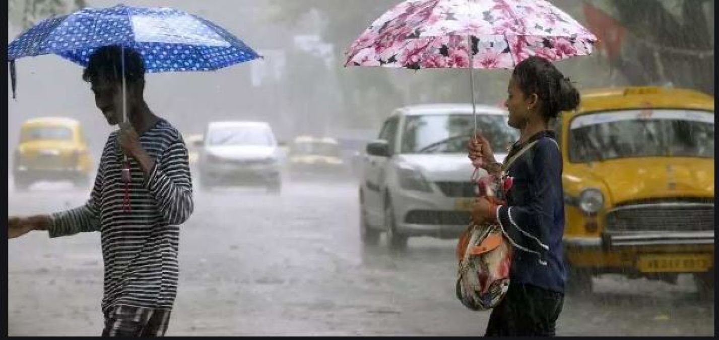 Rain in some parts of Delhi, will get relief from pollution