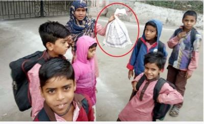 Muzaffarnagar: Government School Bags torn within a month