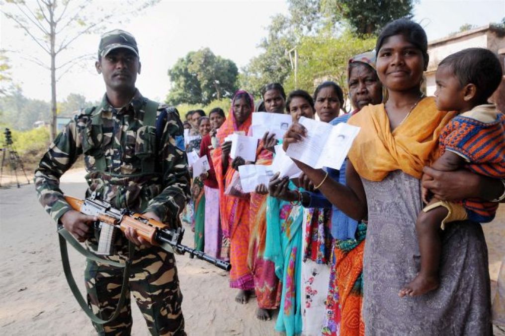 झारखंड विधानसभा चुनाव में पहले चरण का मतदान कल, नक्सलियों से निपटने के लिए सुरक्षा के पुख्ता इंतज़ाम