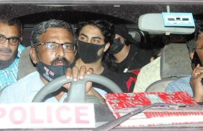 NCB raids on cruise, arrested Shreyas Nayar who supplied drugs to Aryan Khan