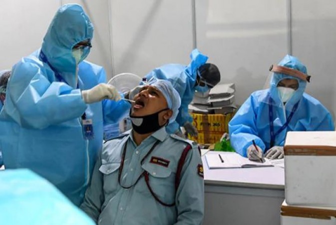 भारत में सबसे तेजी से फ़ैल रहा कोरोना संक्रमण, बीते 24 घंटों में आए 74 हजार नए केस