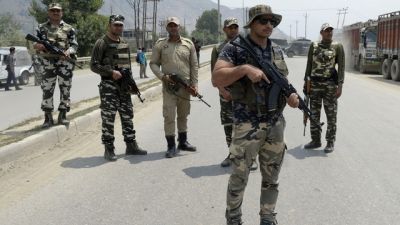 जम्मू कश्मीर से जैश का एक आतंकी गिरफ्तार, बड़ी मात्रा में गोला-बारूद बरामद