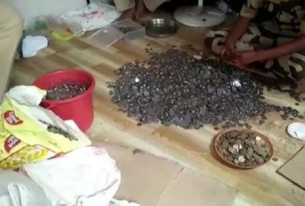 The beggar turned out to be the owner of millions, Police got shocked after seeing the treasure