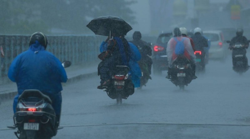 Sudden rain lashes Chennai, heavy showers forecast in many districts
