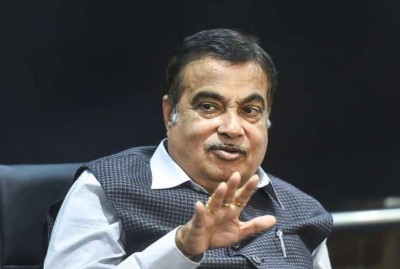 Gadkari lays foundation for road projects worth Rs2,300 cr in MP