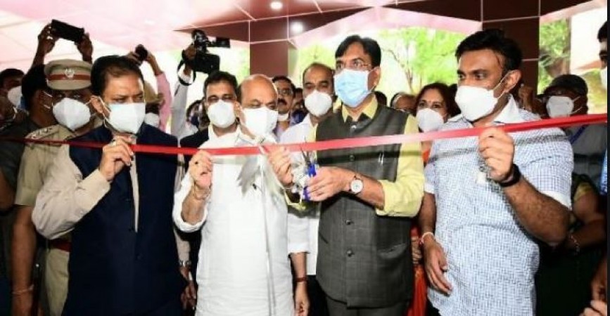 केंद्रीय स्वास्थ्य मंत्री मनसुख मांडविया ने किया कोविड फील्ड अस्पताल का उद्घाटन