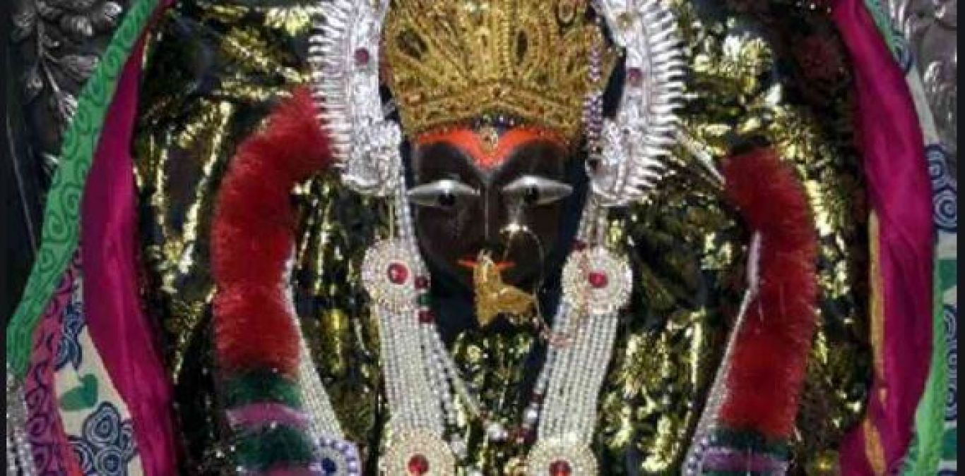 Navratri: Woman slits tongue to offer goddess in temple