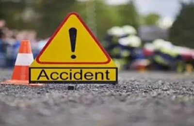दुर्गा विसर्जन में जा रहे कई लोगों को तेज रफ़्तार कार ने कुचला, 4 की मौत, 16 घायल