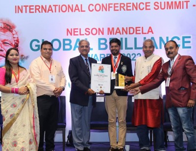 इंदौर के समाजसेवी सुनील ठाकुर ने शहर का नाम किया रोशन, अन्तराष्ट्रीय अवार्ड से हुए सम्मानित