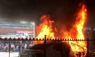 अचानक कार में लगी आग और जिंदा जल गए NCP नेता संजय शिंदे