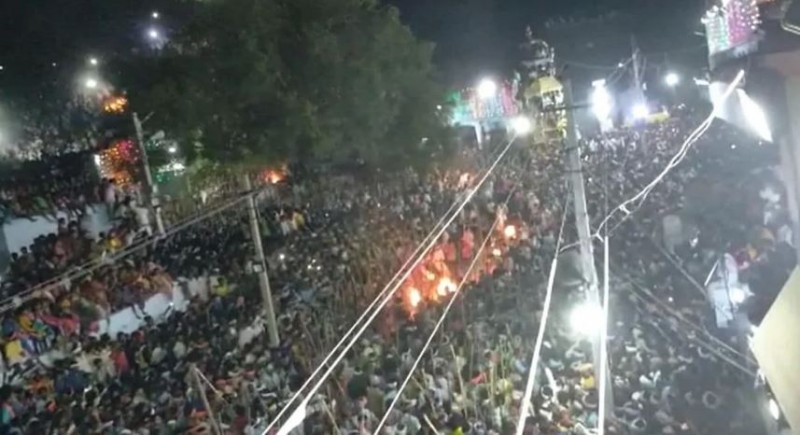 आंध्र प्रदेश: देवरगट्टू में मना बन्नी उत्सव, 70 घायल तो 4 की हालत गंभीर