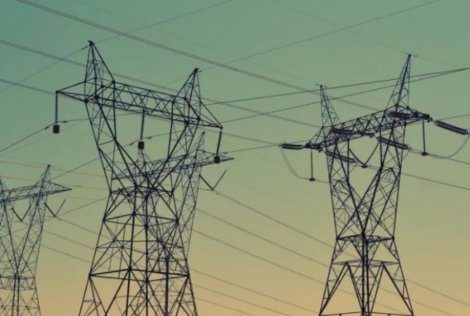 नोएडा में कट सकता है 1.15 लाख लोगों का बिजली कनेक्शन, 6 माह से नहीं भरा बिल