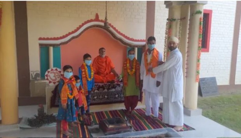 Became Muslims 8 years ago, now the whole family returned to Hinduism