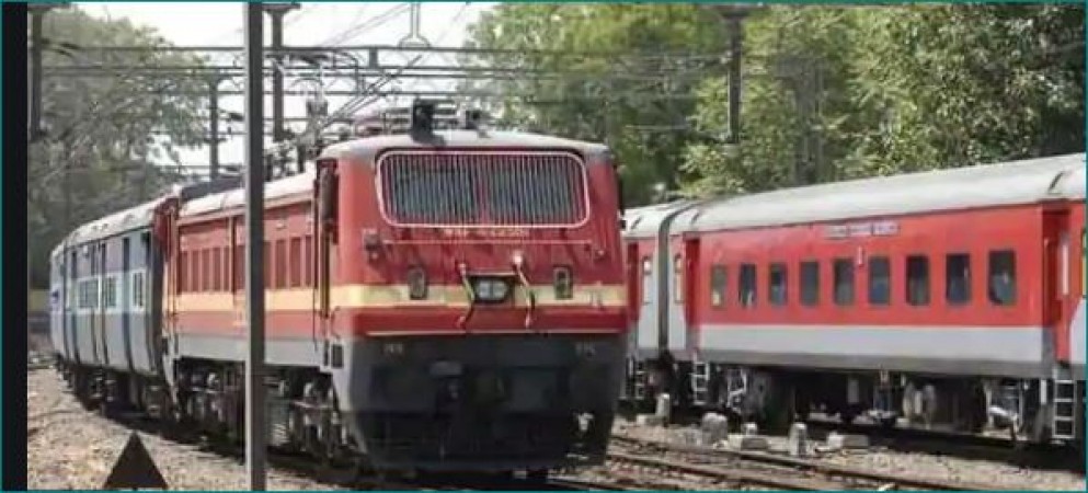 Indian Railway to run 392 festival special trains from today