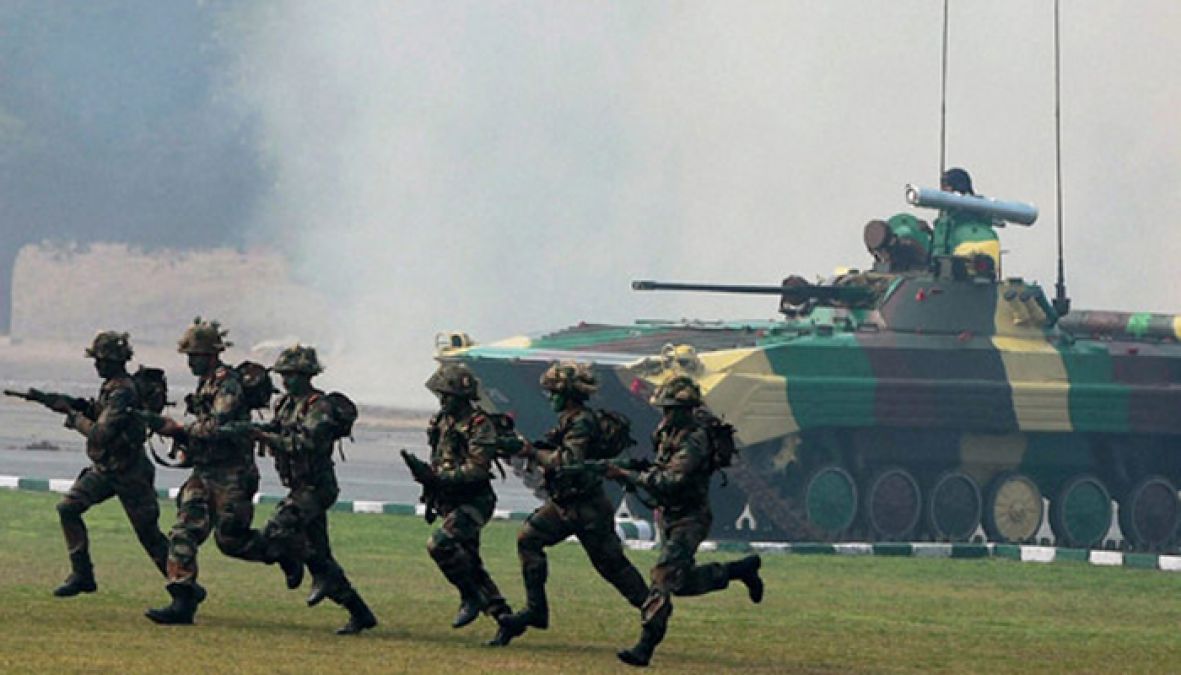 World will see power of India from December 5, Terrorists should fear the Army