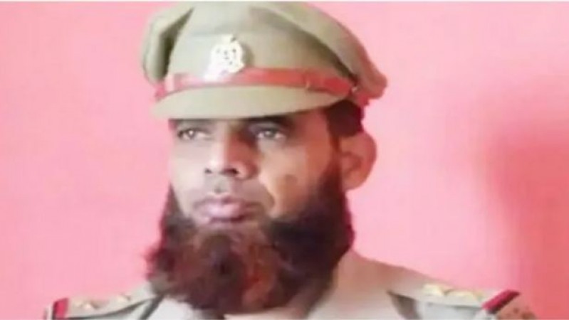 UP police's SI Intasar Ali suspended for not shaving beard despite three warnings