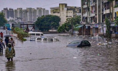 CM Yeddyurappa announces compensation to flood victim