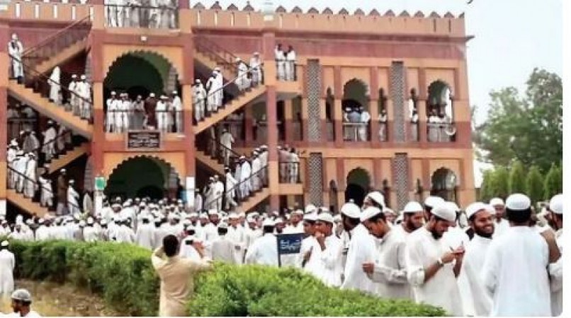 'Darul Uloom doesn't need recognition,' BJP hits back at madrasa board chairman's claim